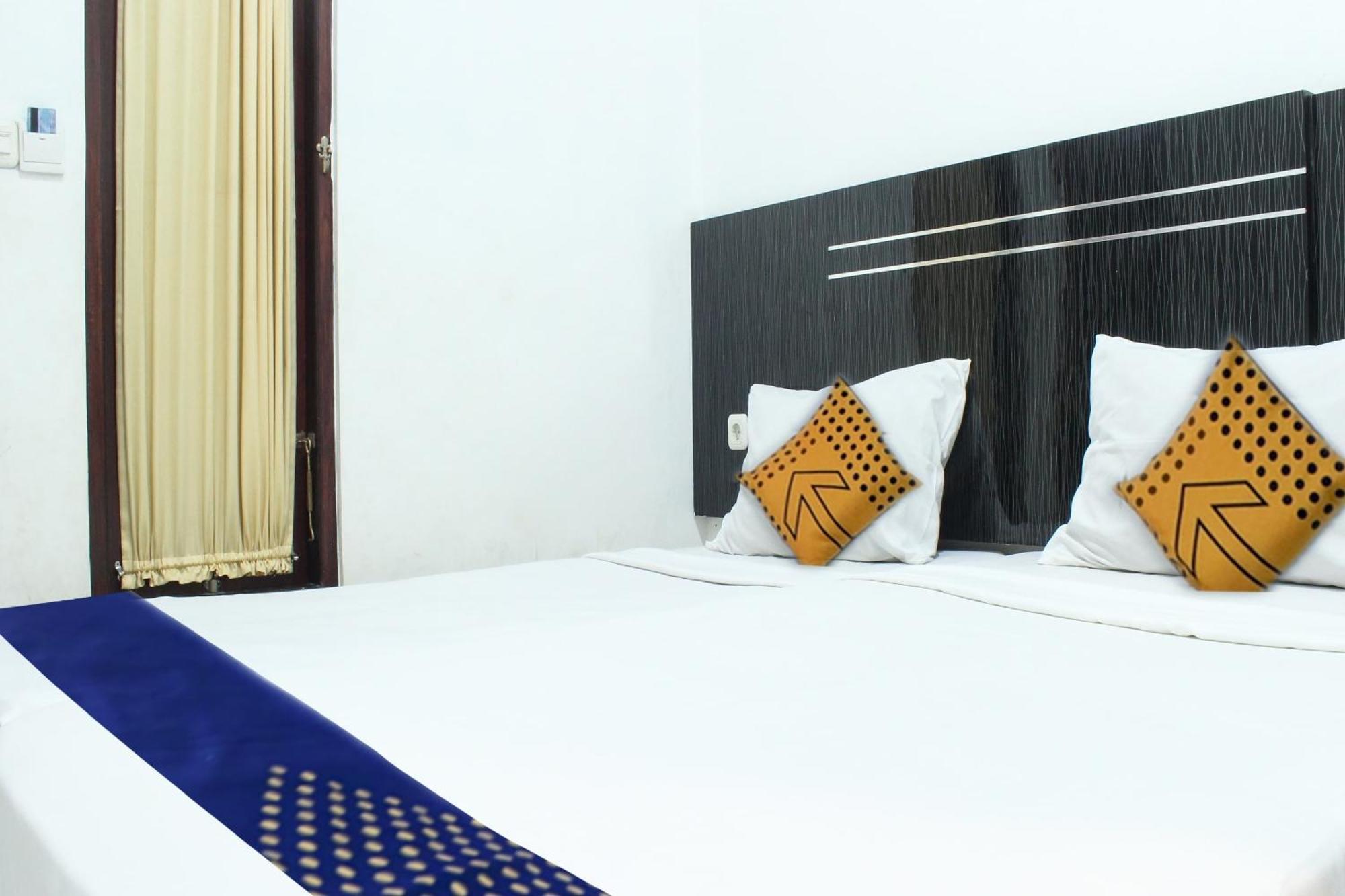 Spot On 3605 Clarichie Guest House Kupang  Luaran gambar