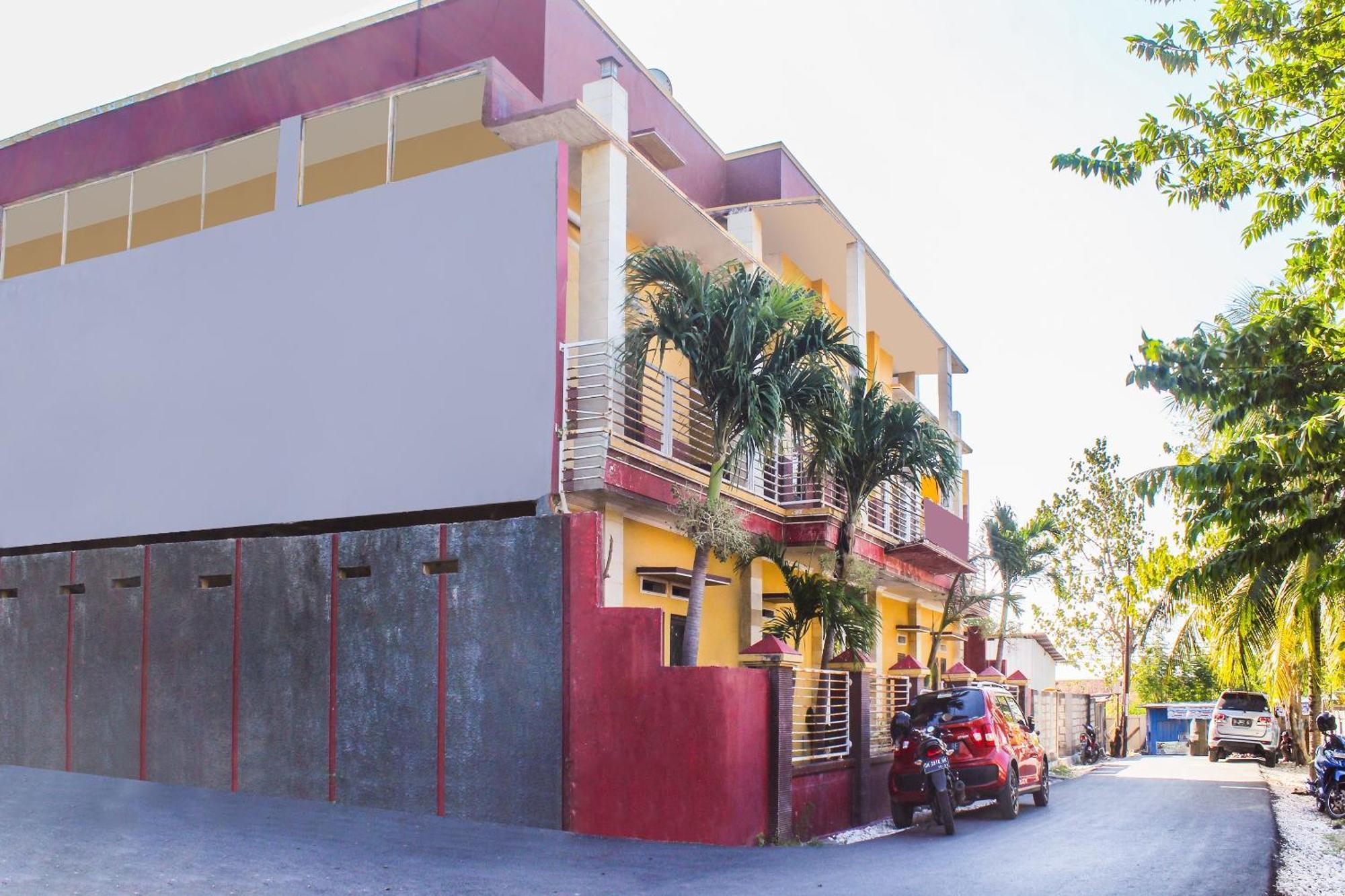 Spot On 3605 Clarichie Guest House Kupang  Luaran gambar